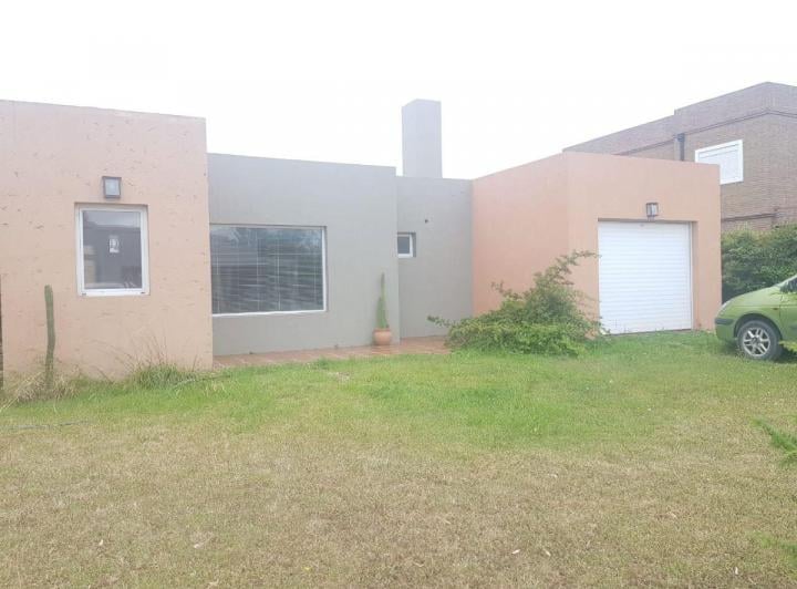 Casa · 220m² · 4 Ambientes
