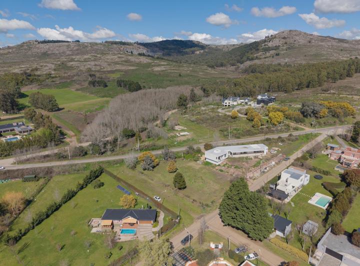 Terreno · 1700m²