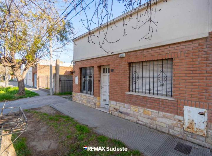 Casa · 315m² · 3 Ambientes · 3 Cocheras