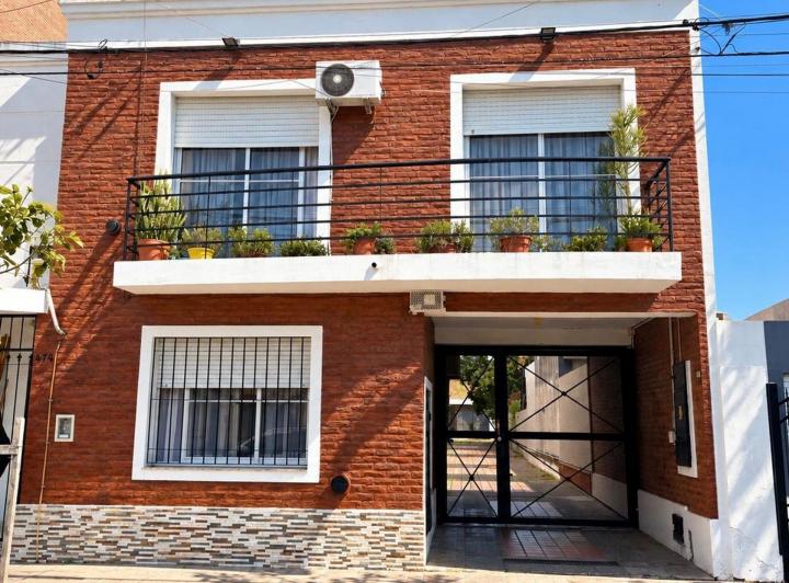 Casa · 86m² · 4 Ambientes · 1 Cochera
