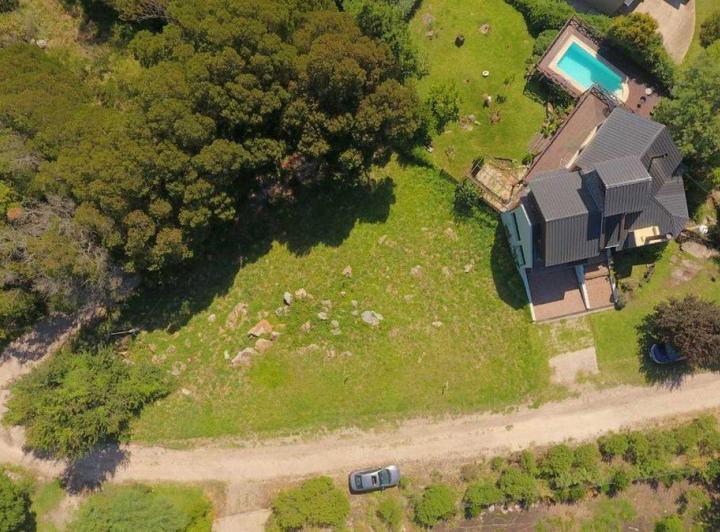 Terreno · 618m²