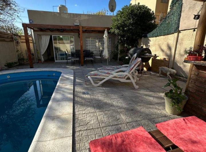Casa · 90m² · 2 Ambientes · 1 Cochera