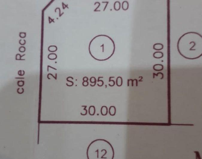 Terreno · 895m²