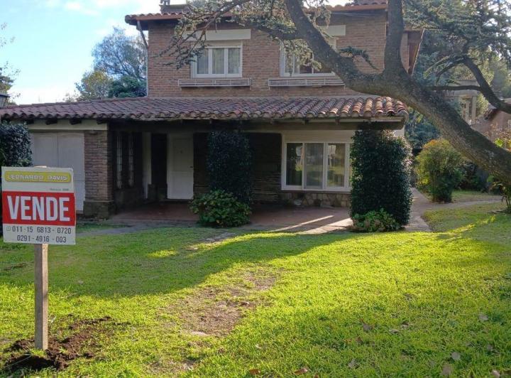 Casa · 90m² · 7 Ambientes · 1 Cochera