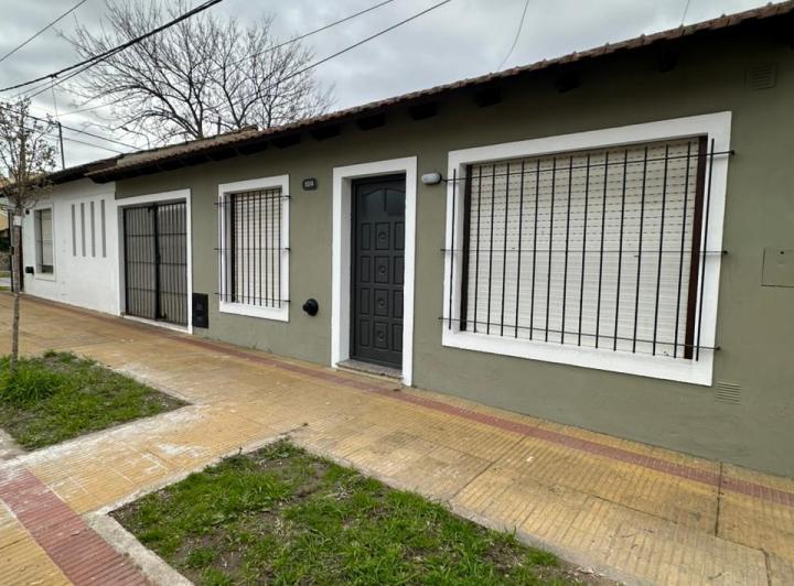 Casa · 90m² · 3 Ambientes · 1 Cochera
