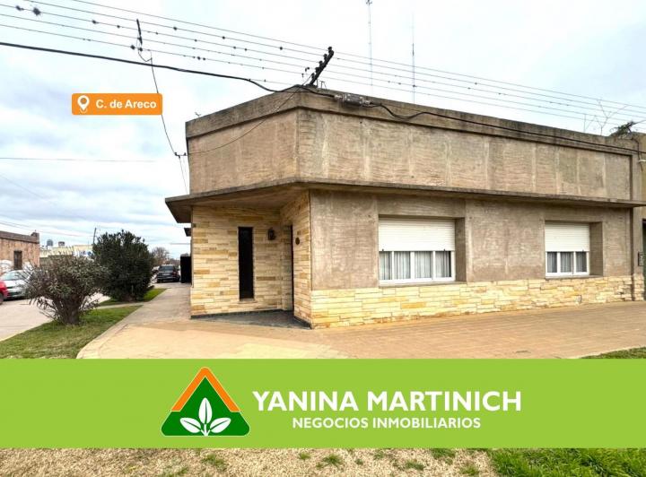 Casa · 249m² · 5 Ambientes · 1 Cochera