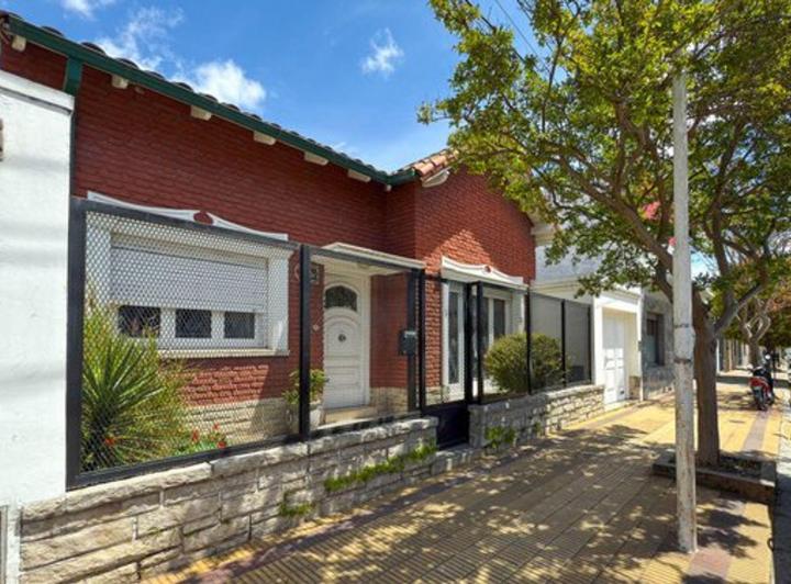 Casa · 191m² · 6 Ambientes