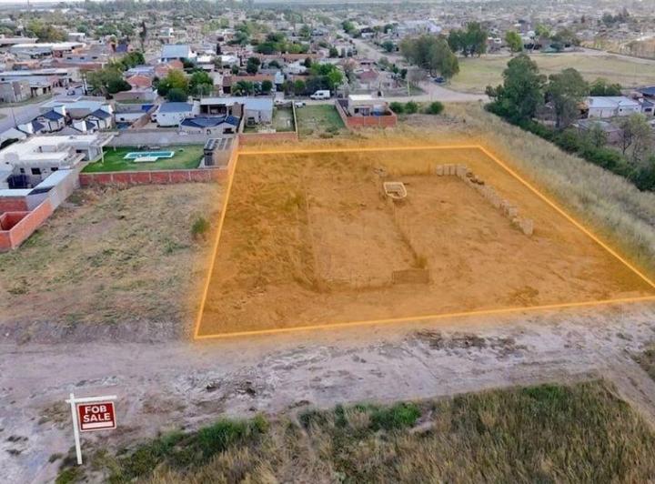 Terreno · 2465m²