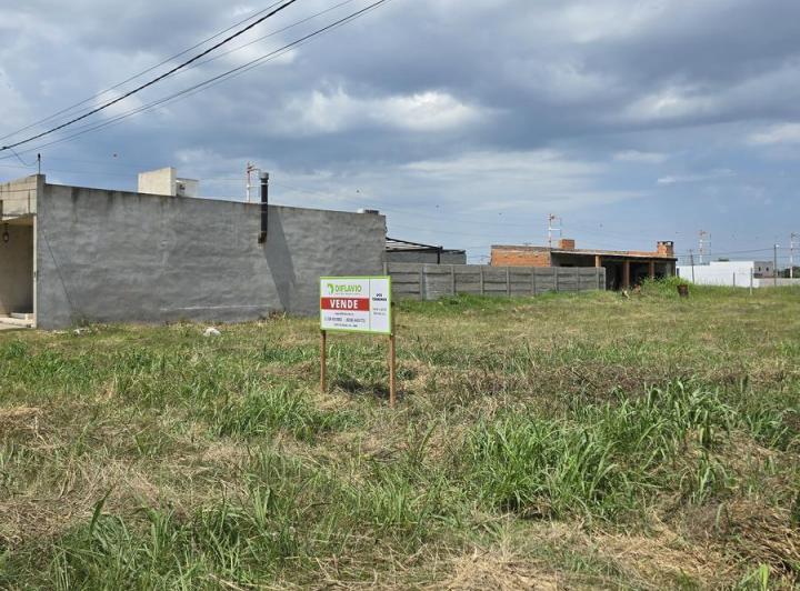 Terreno · 324m²
