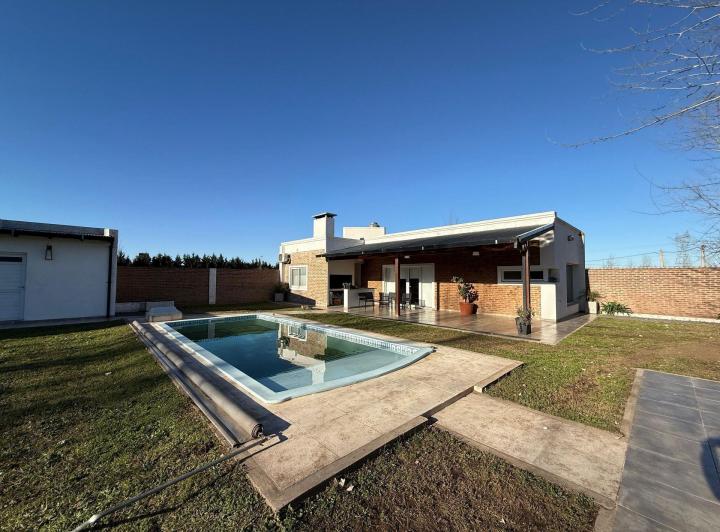 Quinta vacacional · 134m² · 1 Dormitorio · 2 Cocheras
