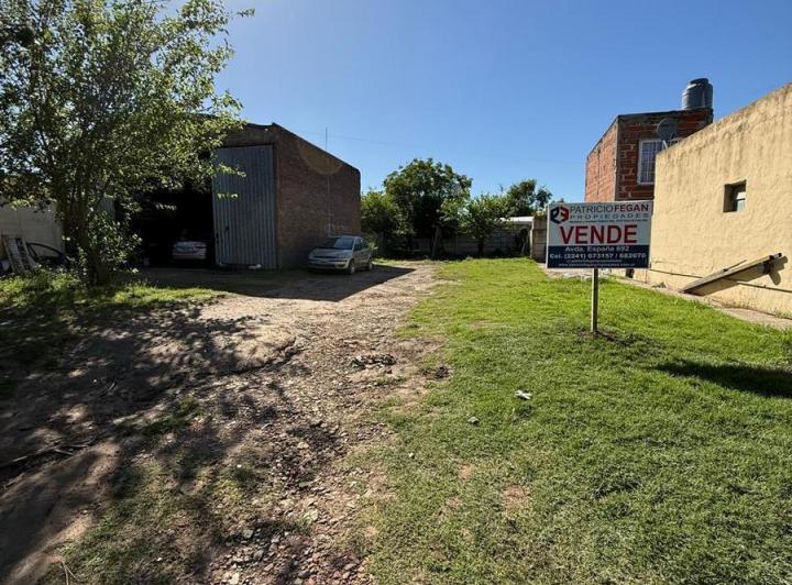 Terreno · 300m²