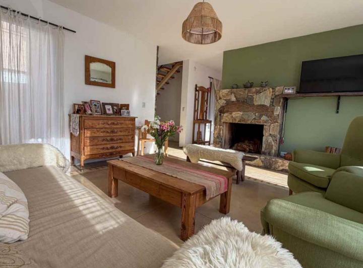 Casa · 171220m² · 4 Ambientes · 1 Cochera