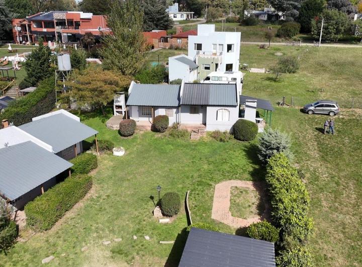 Quinta vacacional · 216m² · 9 Ambientes · 4 Cocheras