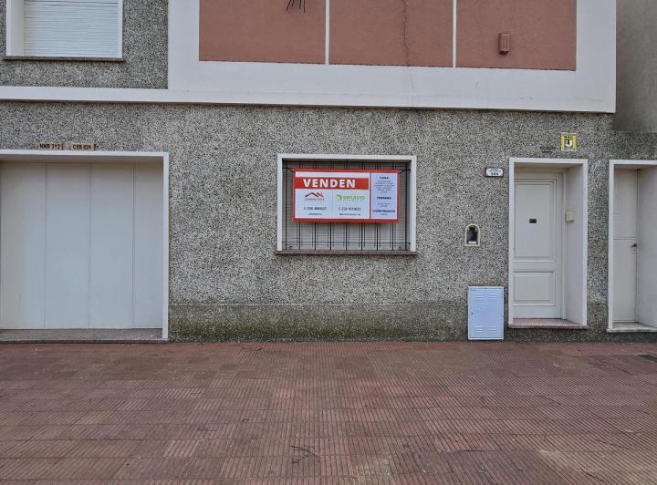 Casa · 230m² · 5 Ambientes · 1 Cochera