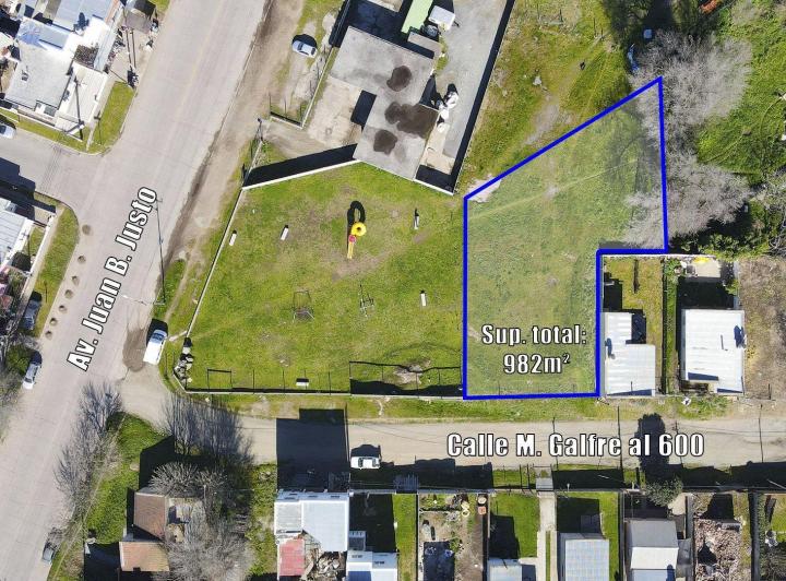 Terreno · 982m²