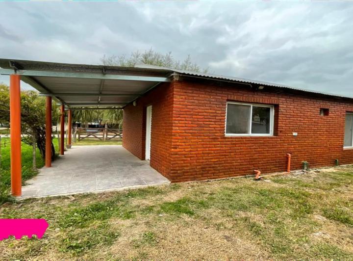 Casa · 70m² · 3 Ambientes · 2 Cocheras