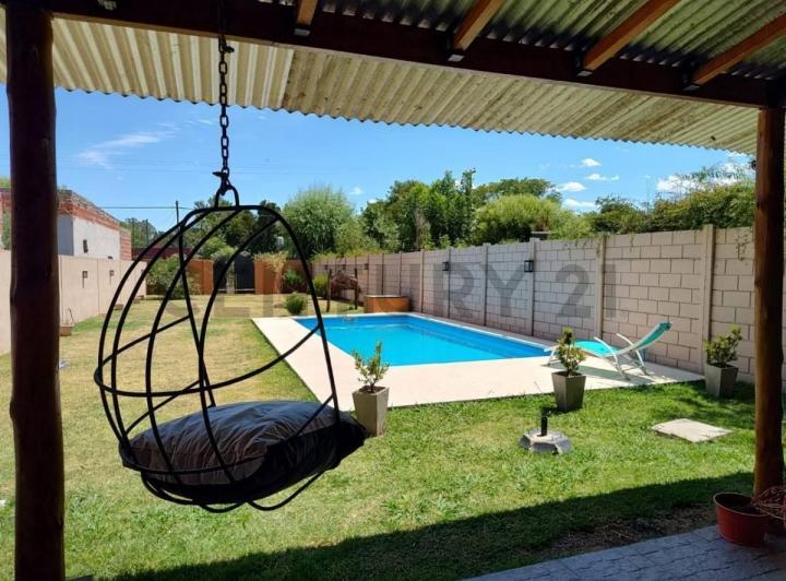 Casa · 50m² · 2 Ambientes · 2 Cocheras