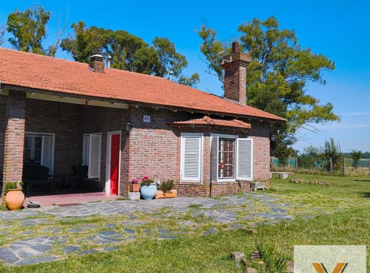 Casa · 167m² · 6 Ambientes · 1 Cochera
