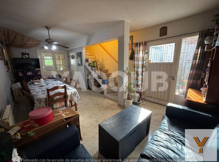 Casa · 140m² · 6 Ambientes · 1 Cochera