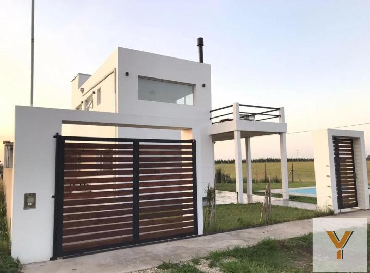 Casa · 165m² · 3 Ambientes · 1 Cochera