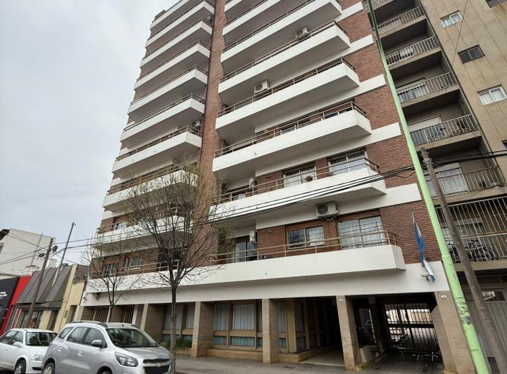 Departamento · 70m² · 4 Ambientes · 1 Cochera