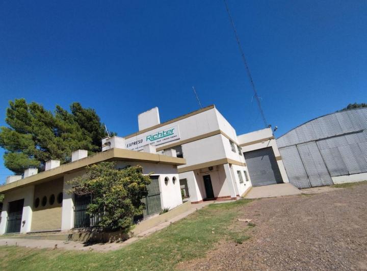 Depósito · 1750m²
