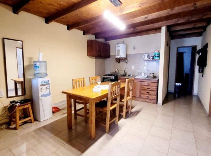 Casa · 100m² · 4 Ambientes · 3 Cocheras