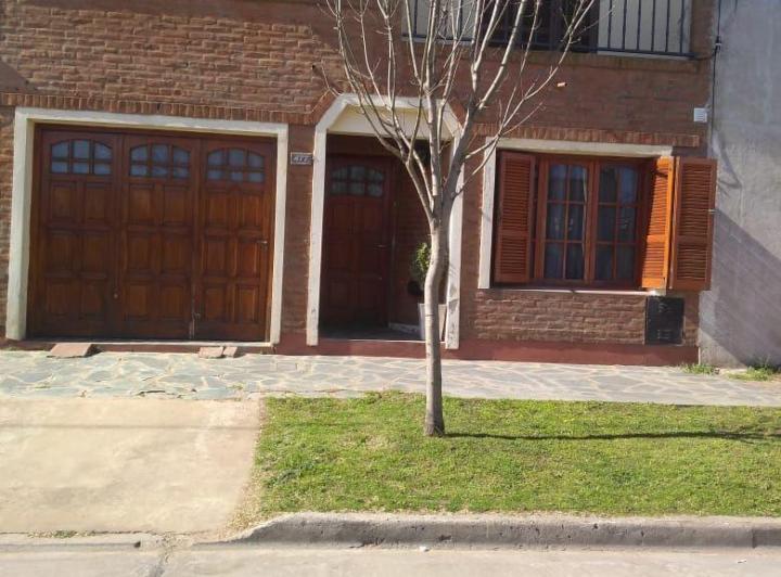 Casa · 100m² · 3 Ambientes · 1 Cochera