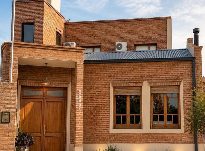 Casa · 322m² · 4 Dormitorios