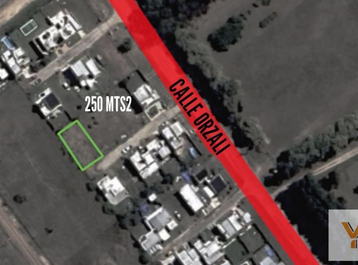 Terreno · 250m²
