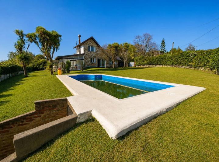 Casa · 68m² · 1 Ambiente · 1 Cochera