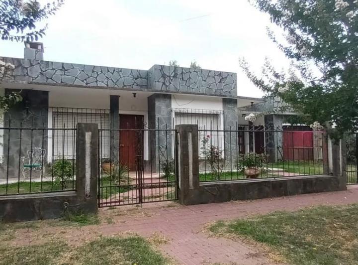 Casa · 540m²