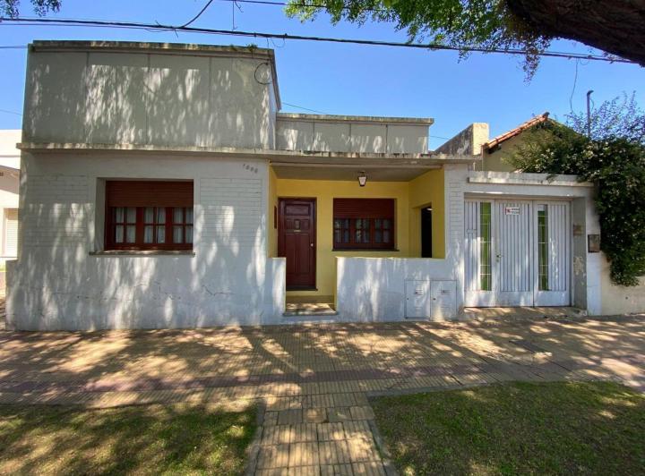 Casa · 178m² · 6 Ambientes · 1 Cochera