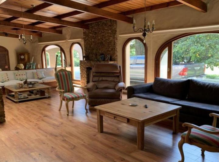Casa · 383m² · 5 Ambientes