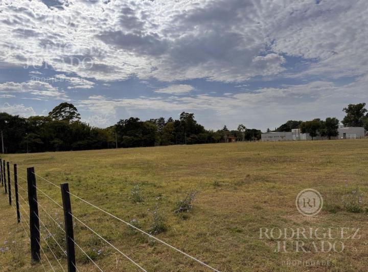 Terreno · 331m²