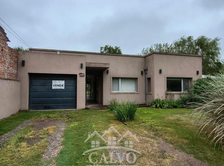 Casa · 200m² · 4 Ambientes · 1 Cochera