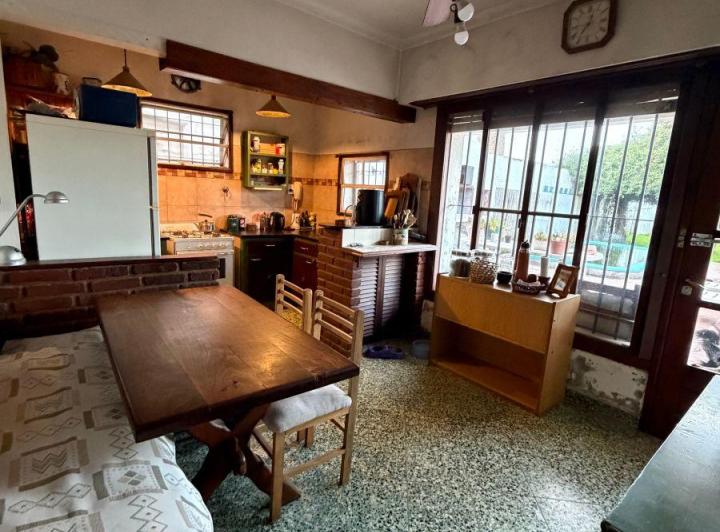 Casa · 150m² · 5 Ambientes · 1 Cochera