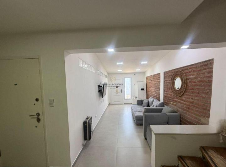 Casa · 70m² · 3 Ambientes · 1 Cochera