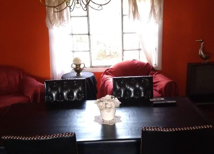 Casa · 162m² · 6 Ambientes · 1 Cochera