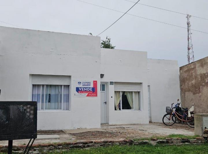 Casa · 95m² · 4 Ambientes · 1 Cochera