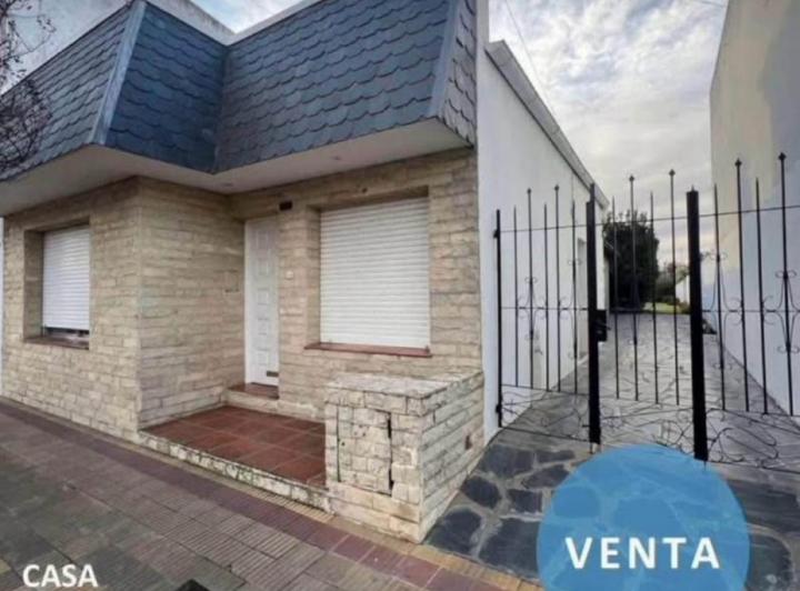 Casa · 123m² · 4 Ambientes · 1 Cochera