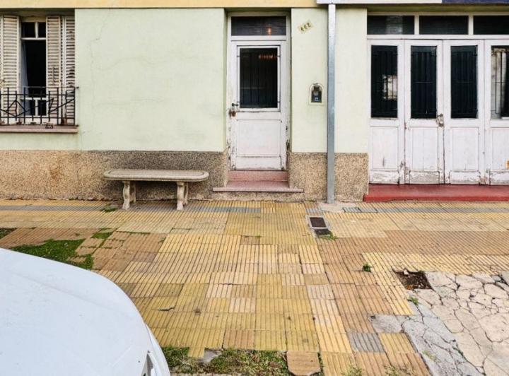 Casa · 150m² · 6 Ambientes · 1 Cochera