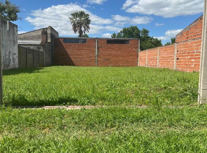 Terreno · 296m²