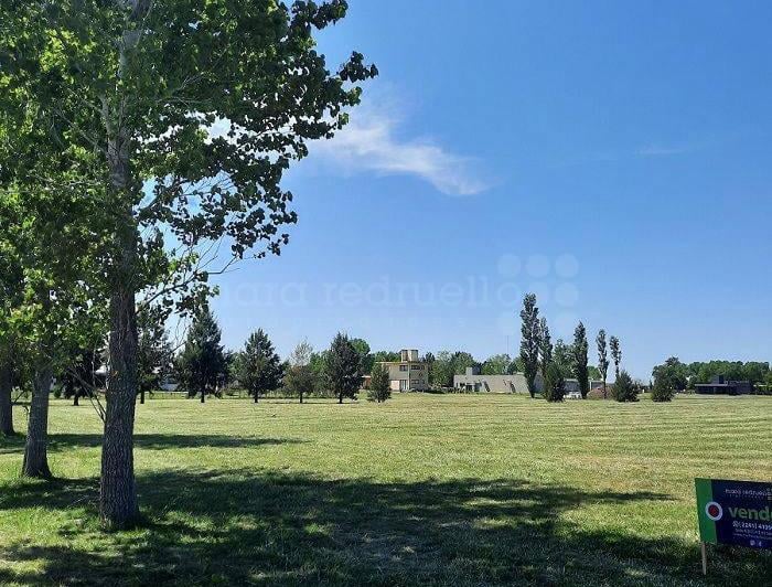 Terreno · 3864m²