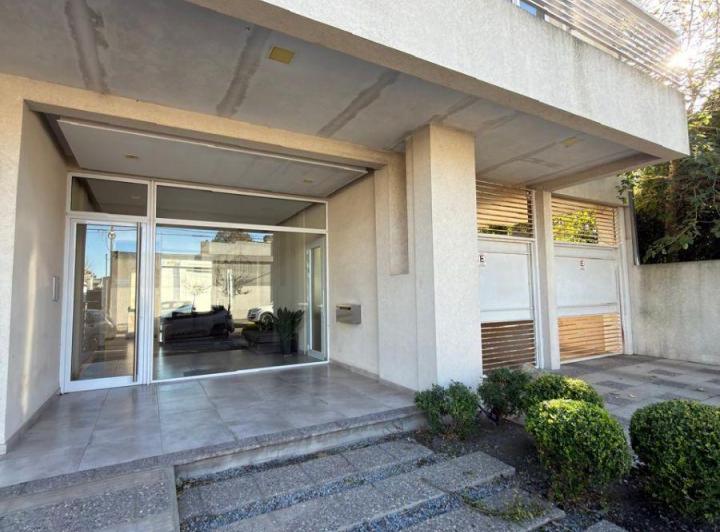 Departamento · 90m² · 3 Ambientes · 1 Cochera