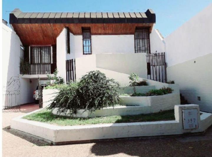 Casa · 189m² · 4 Ambientes · 1 Cochera