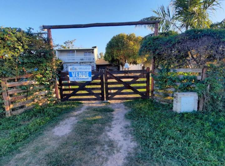 Quinta vacacional · 185m² · 6 Ambientes · 2 Cocheras