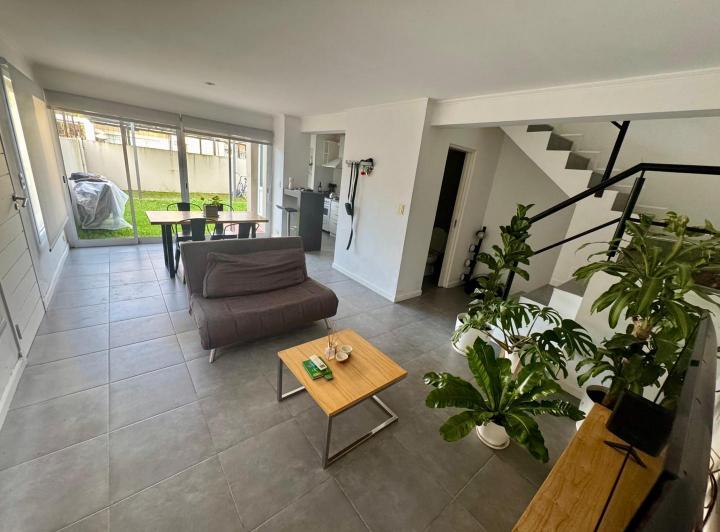 Casa · 77m² · 3 Ambientes · 1 Cochera
