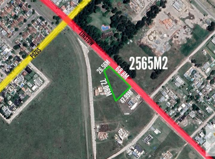 Terreno · 2565m²