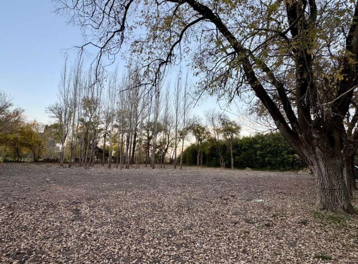Terreno · 2114m²